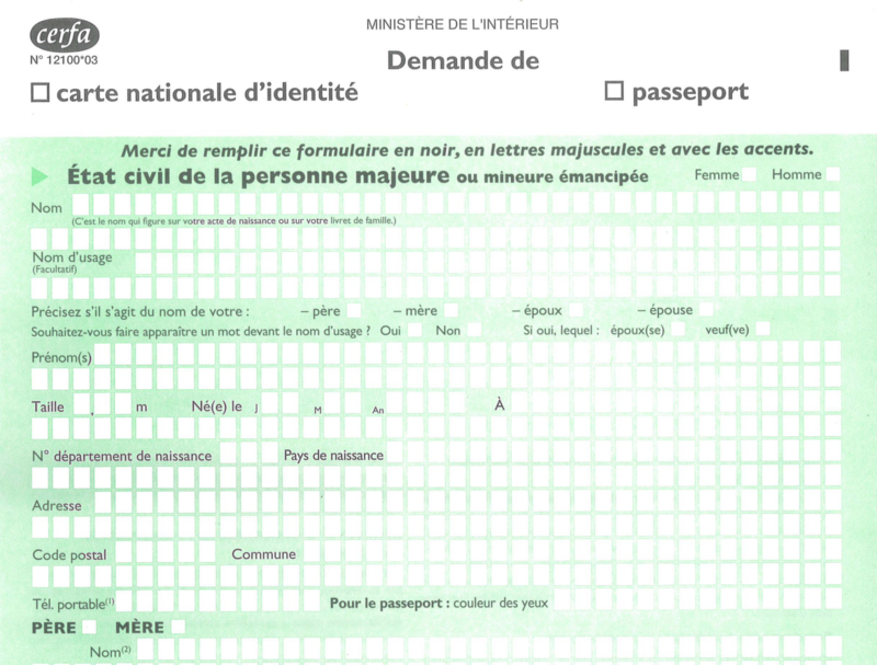 FORMULAIRE DE PASSEPORT OU CARTE D'IDENTITÉ POUR MAJEUR